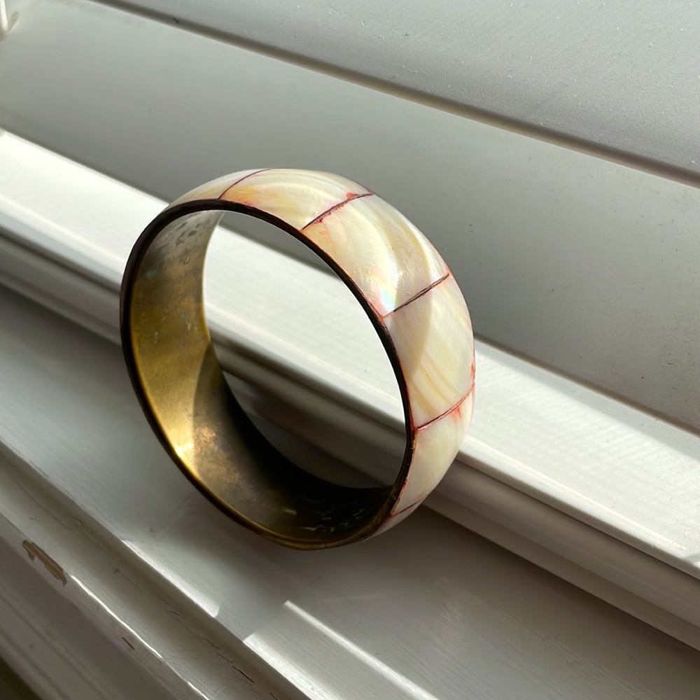Mother-of-pearl brass bracelet